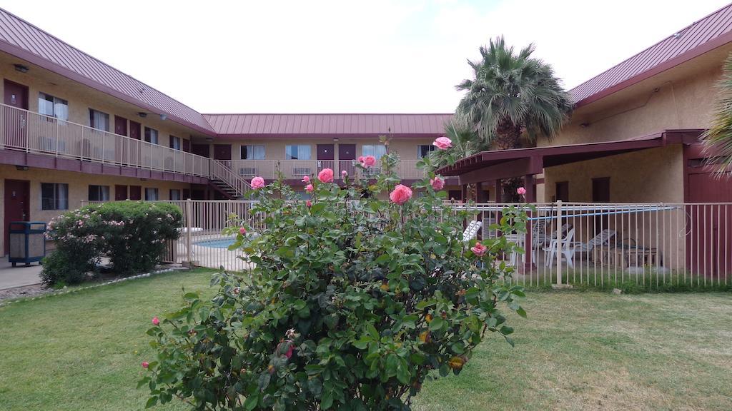 Knights Inn Phoenix At N Black Canyon Hwy Luaran gambar