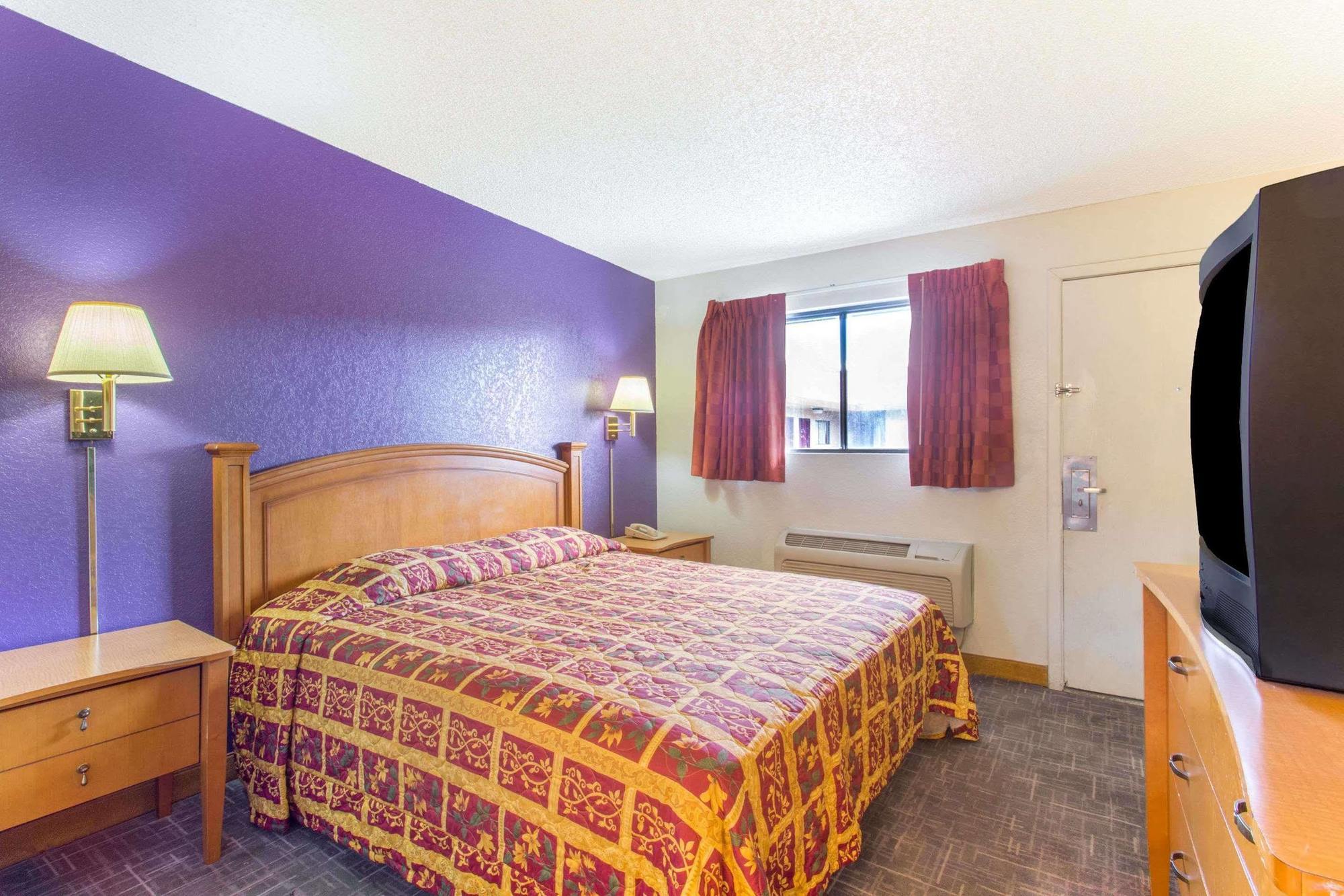 Knights Inn Phoenix At N Black Canyon Hwy Luaran gambar