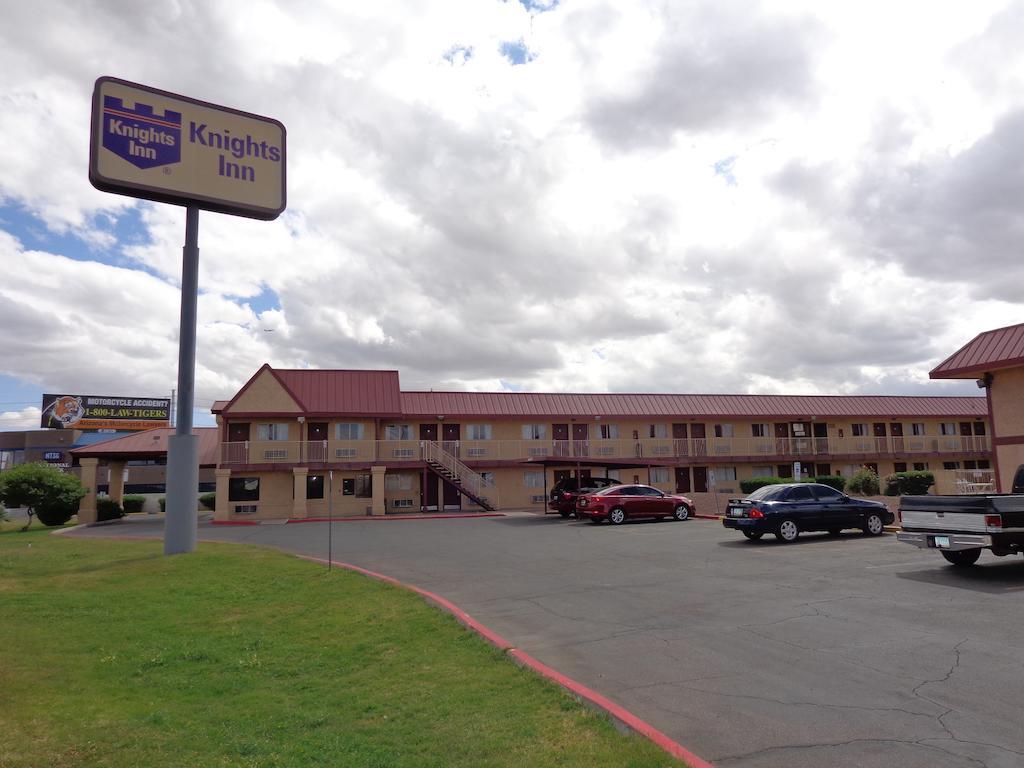 Knights Inn Phoenix At N Black Canyon Hwy Luaran gambar
